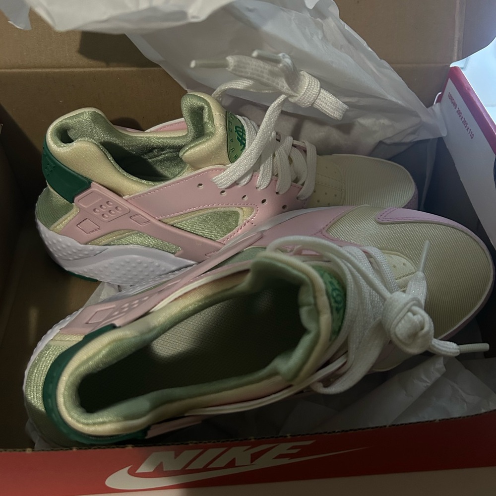 Nike Kids Shoes - Pink and Green